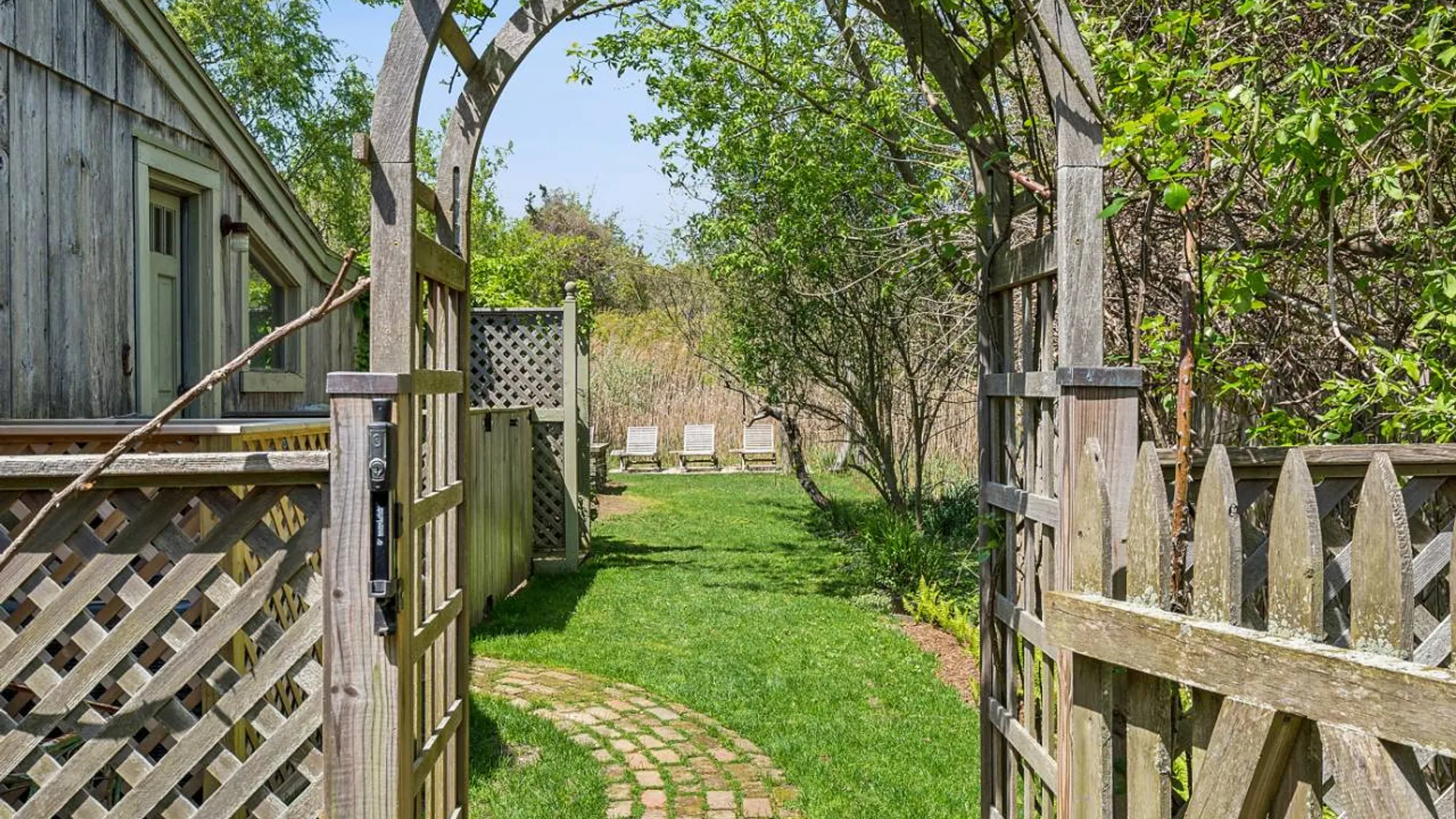 Property at 16 Redwood Road, Sag Harbor Village, NY 11963 32