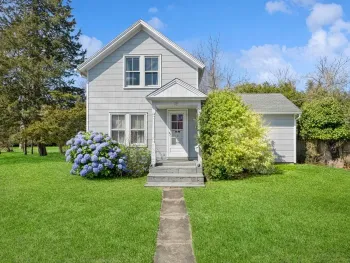 Property at 29 Accabonac Road, East Hampton, NY 11937