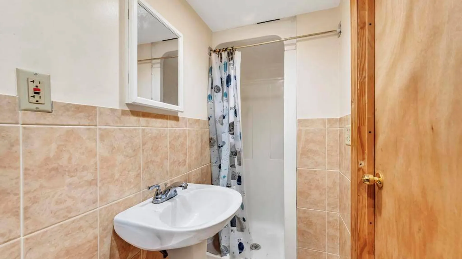 Property at 634 E 3rd Street, Brooklyn, NY 11218 25