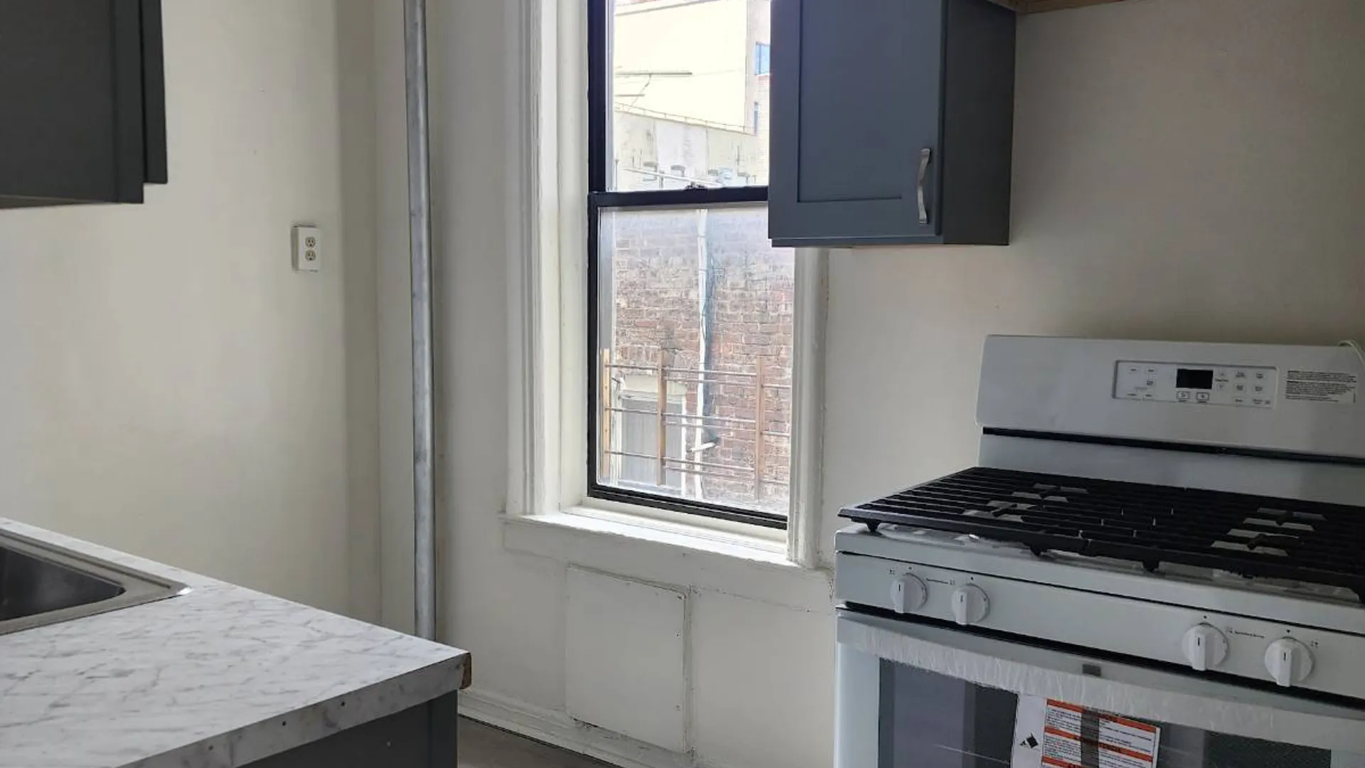 Property at 590 Parkside Ave, Brooklyn, NY 11226 7