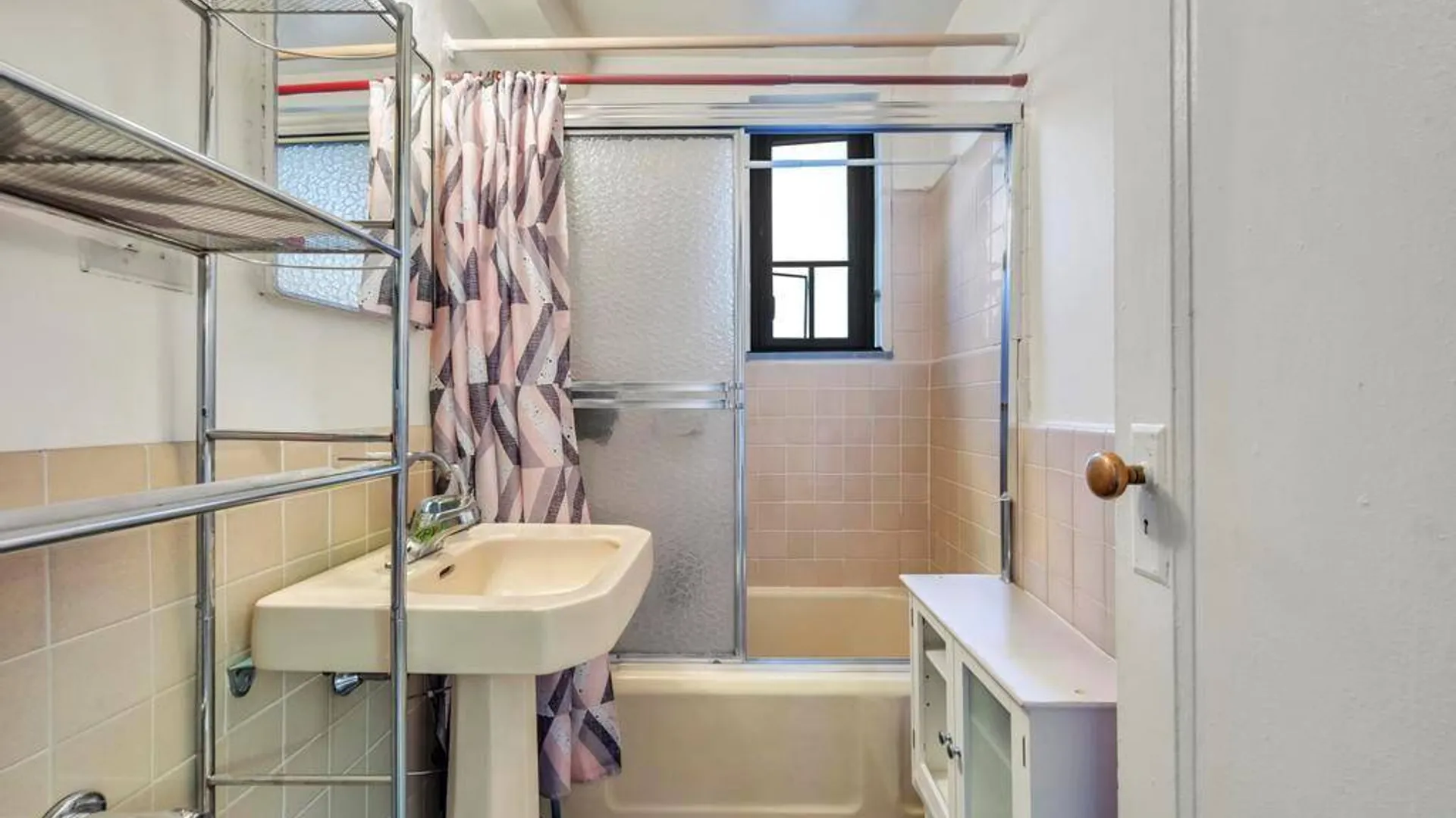 Property at 1690 Metropolitan Avenue, Bronx, NY 10462 14