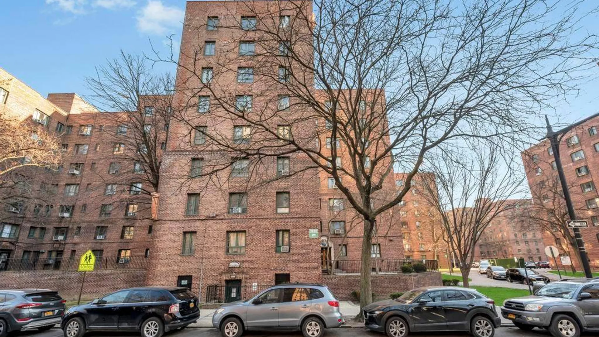 Property at 1690 Metropolitan Avenue, Bronx, NY 10462 18