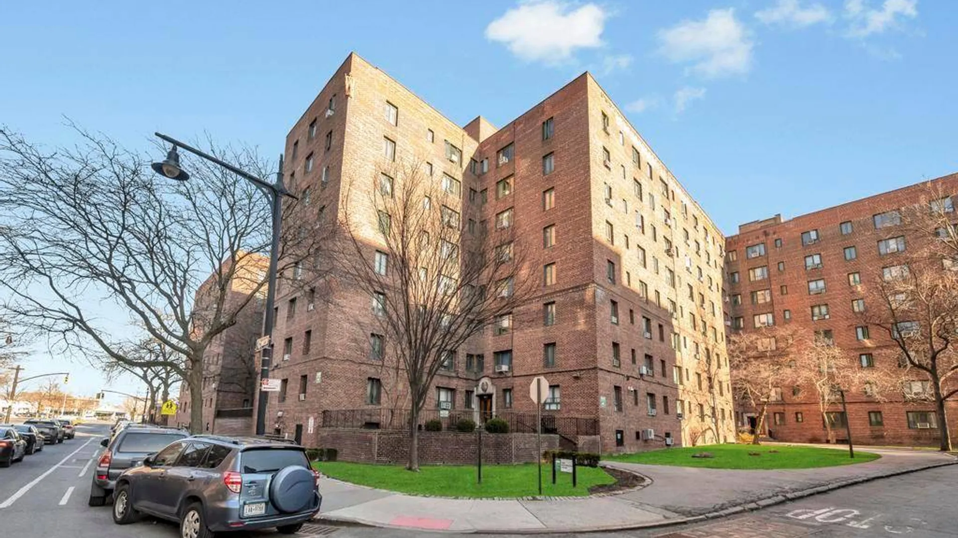 Property at 1690 Metropolitan Avenue, Bronx, NY 10462 19