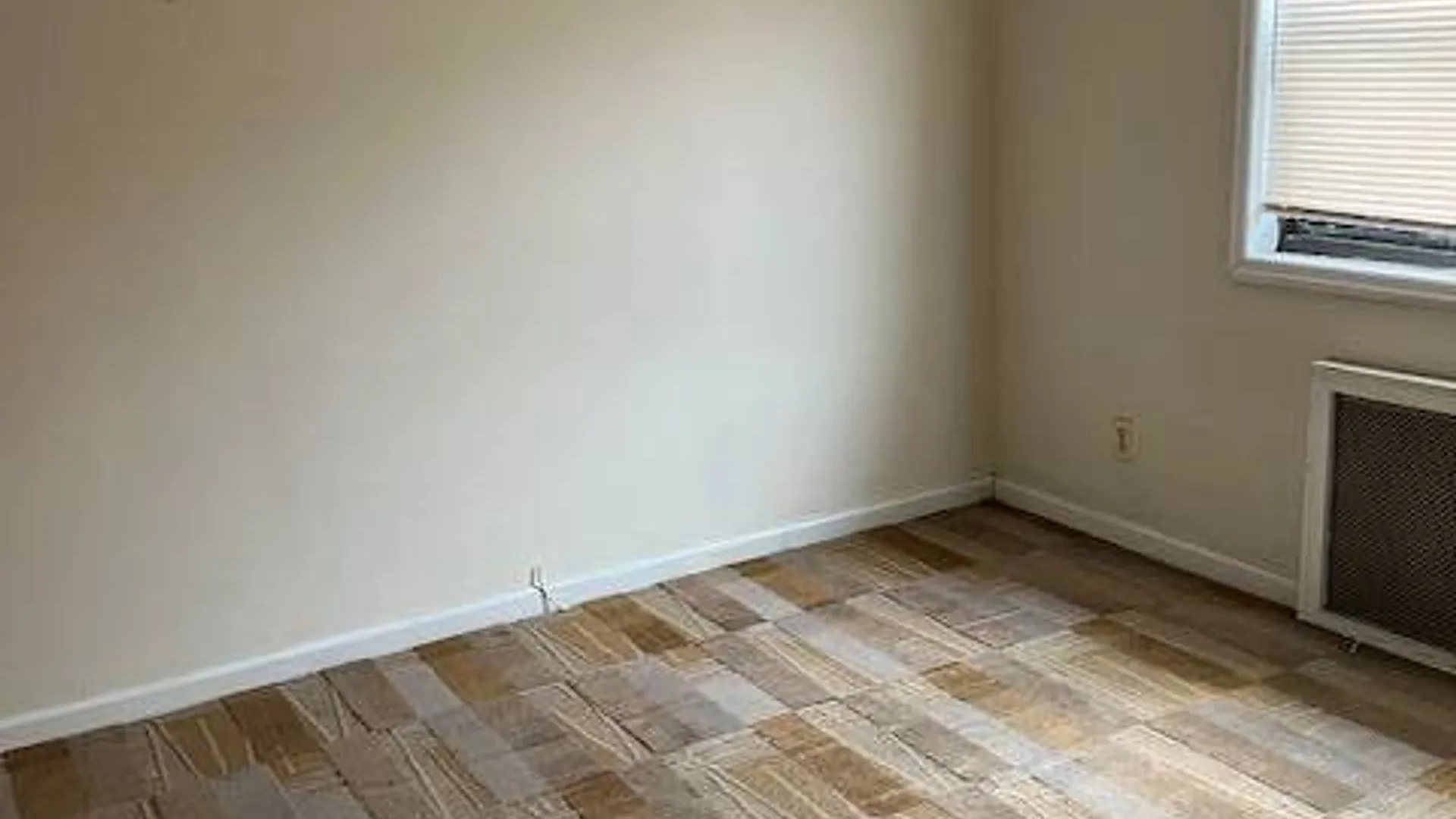 Property at 160-06 Cross Island Pkwy, Whitestone, NY 11357 10