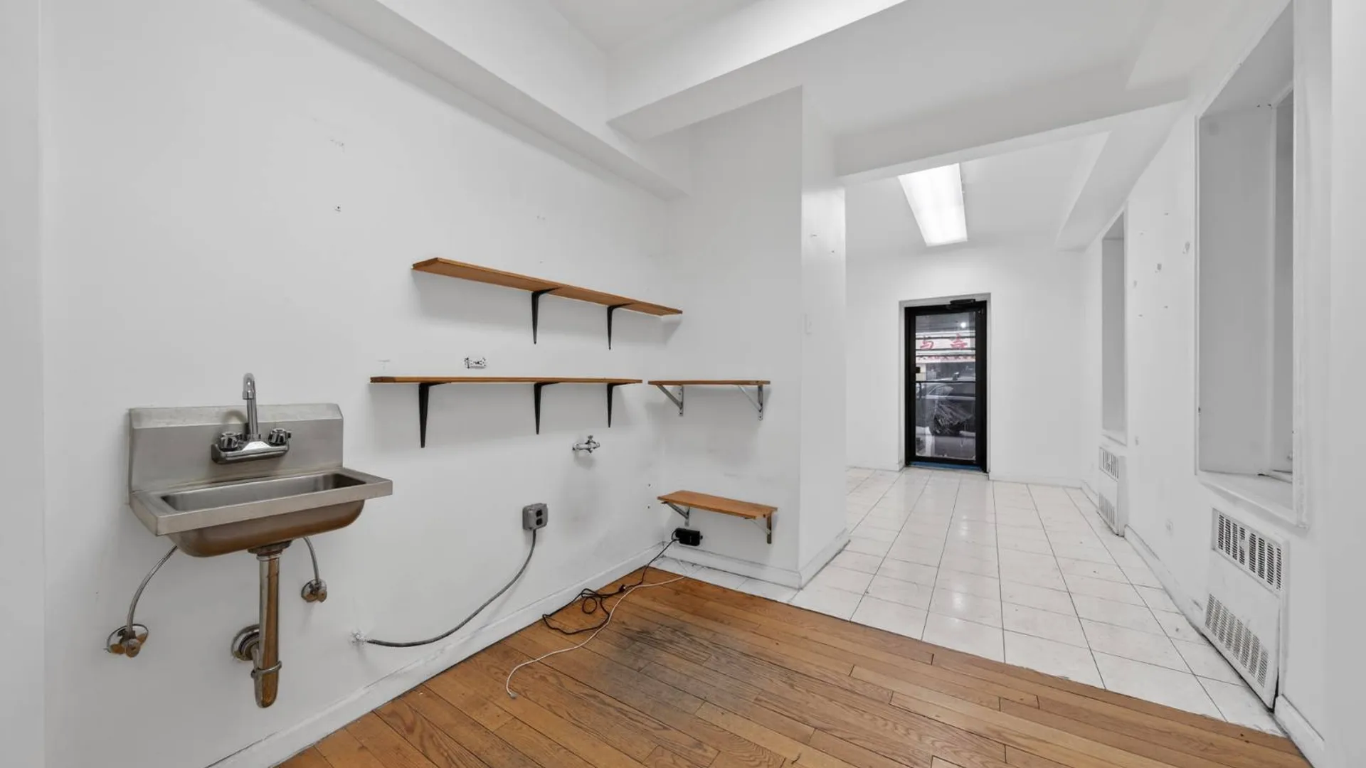 Property at 142-05 Roosevelt Ave, Flushing, NY 11354 7