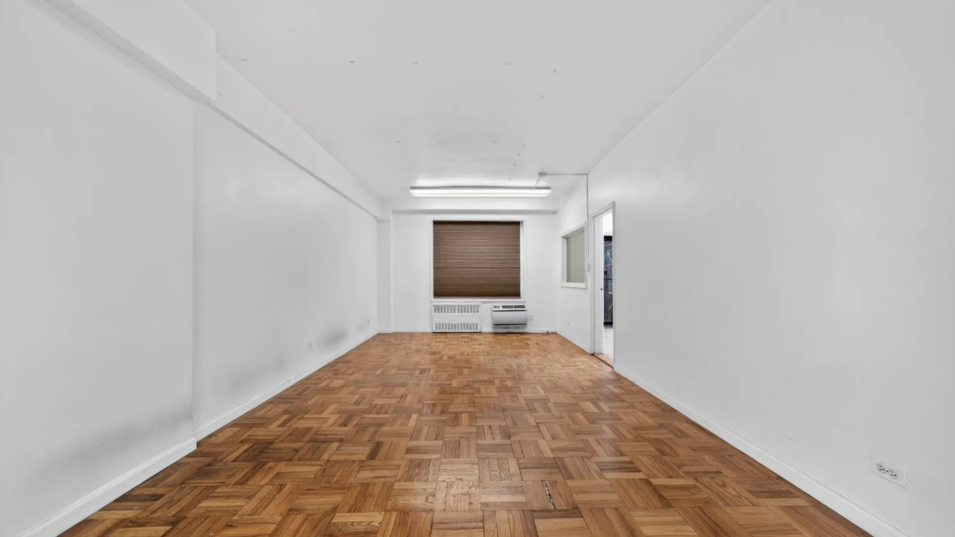 Property at 142-05 Roosevelt Ave, Flushing, NY 11354 3