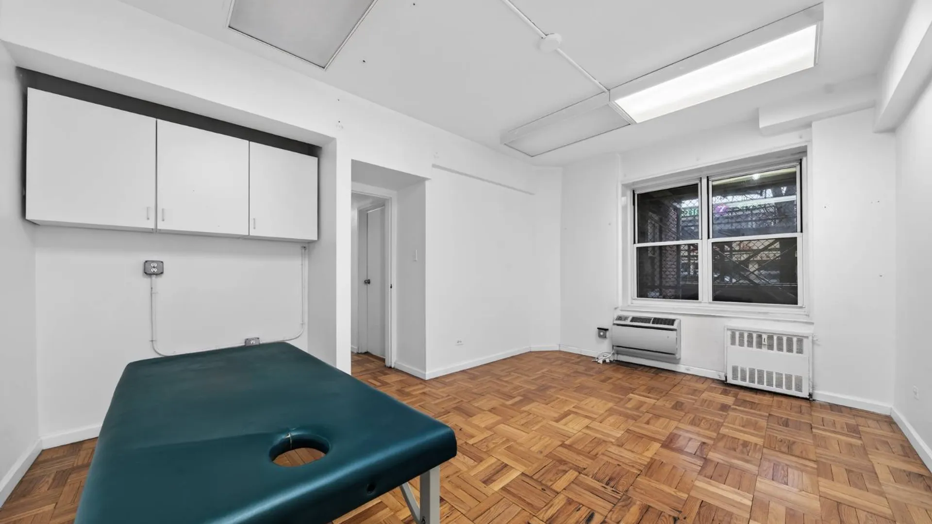 Property at 142-05 Roosevelt Ave, Flushing, NY 11354 10