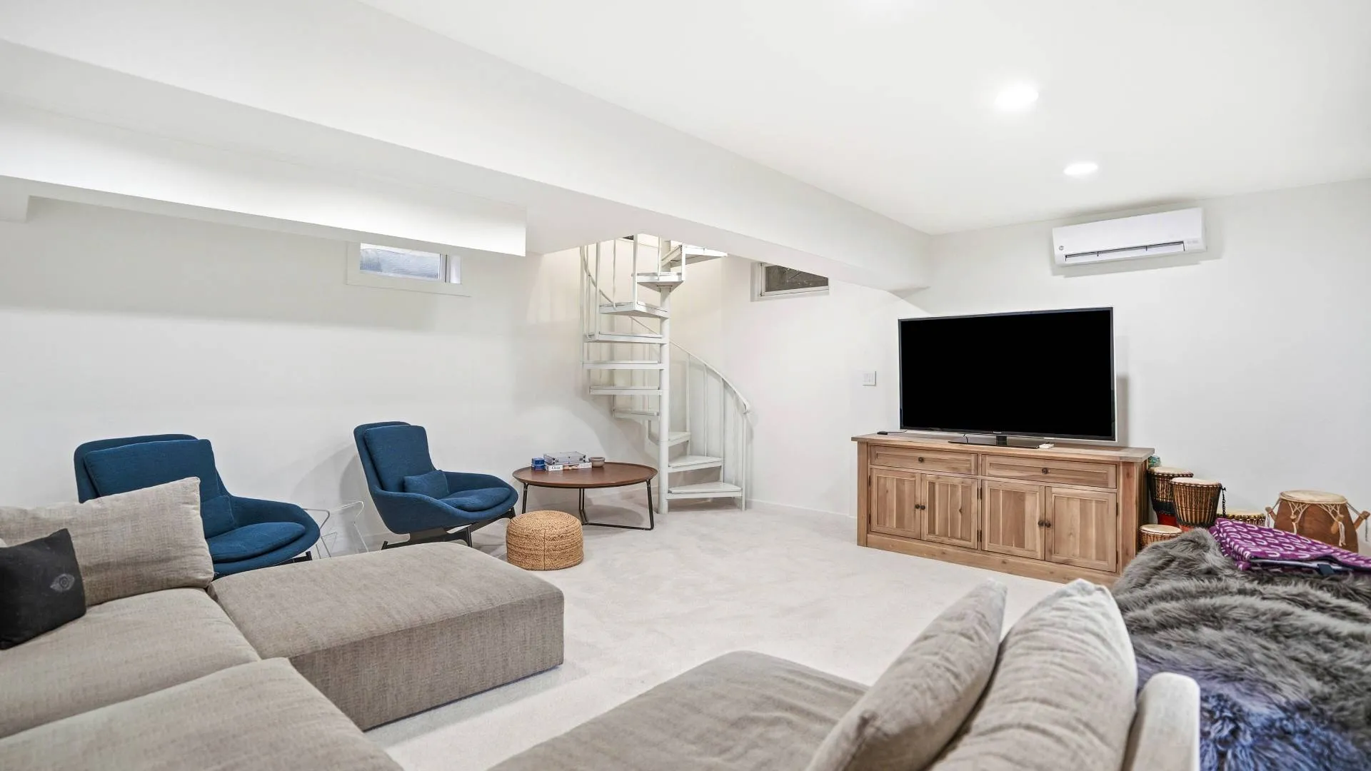 Property at 3 WILSON PL, Sag Harbor, NY 11963 12