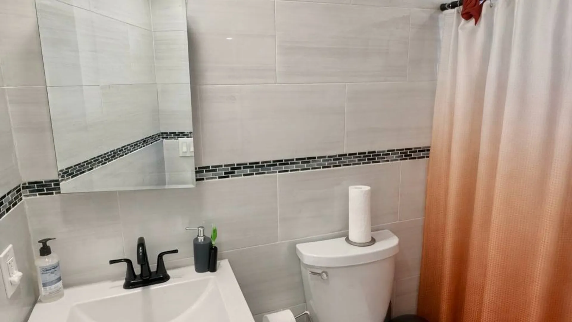 Property at 8624 Avenue L, Brooklyn, NY 11236 8