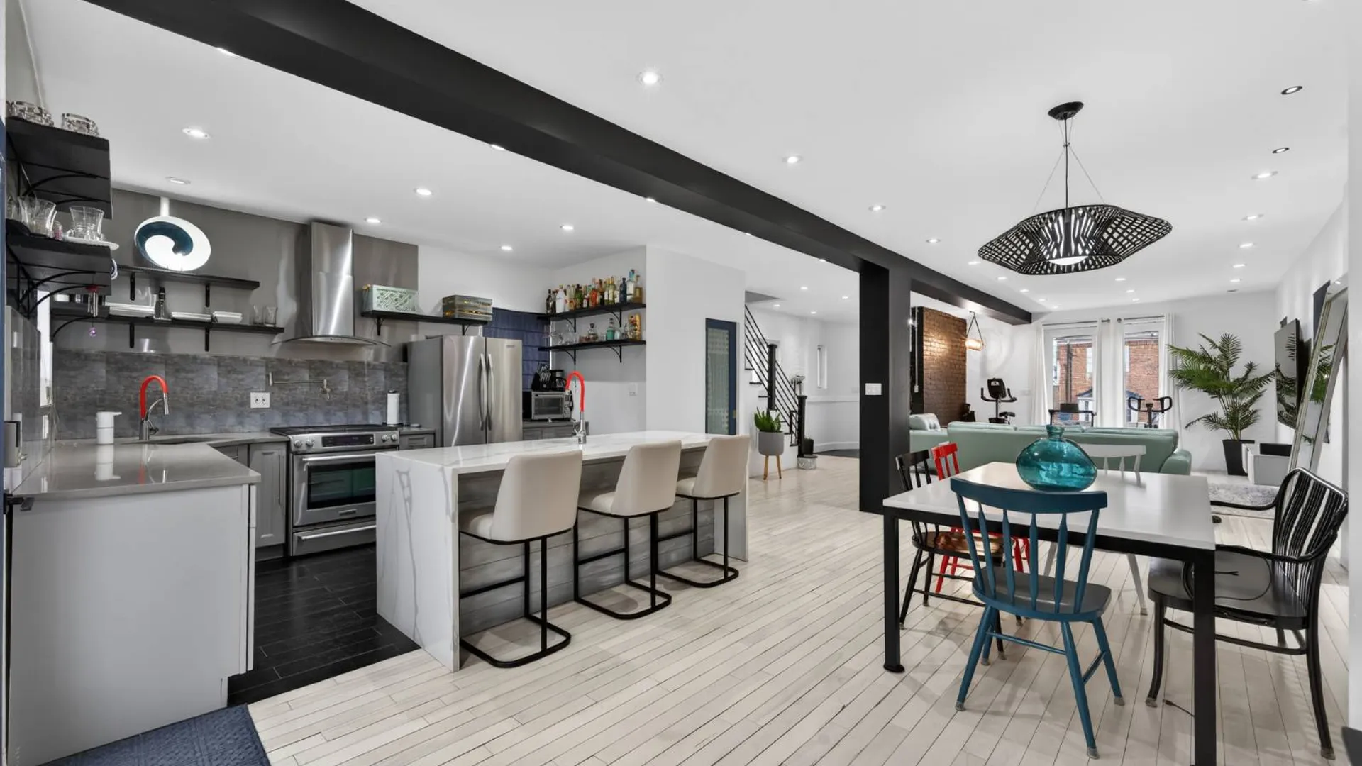 Property at 2033 Hering Avenue, New York, NY 10461 7