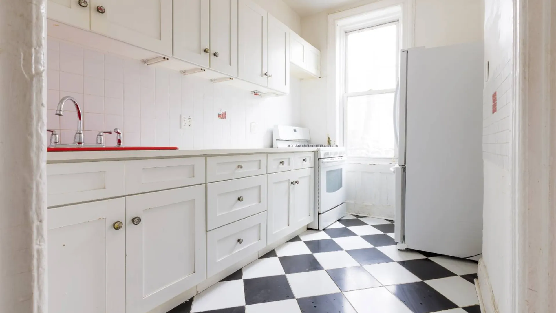 Property at 587A Lexington Ave, Brooklyn, NY 11221 9