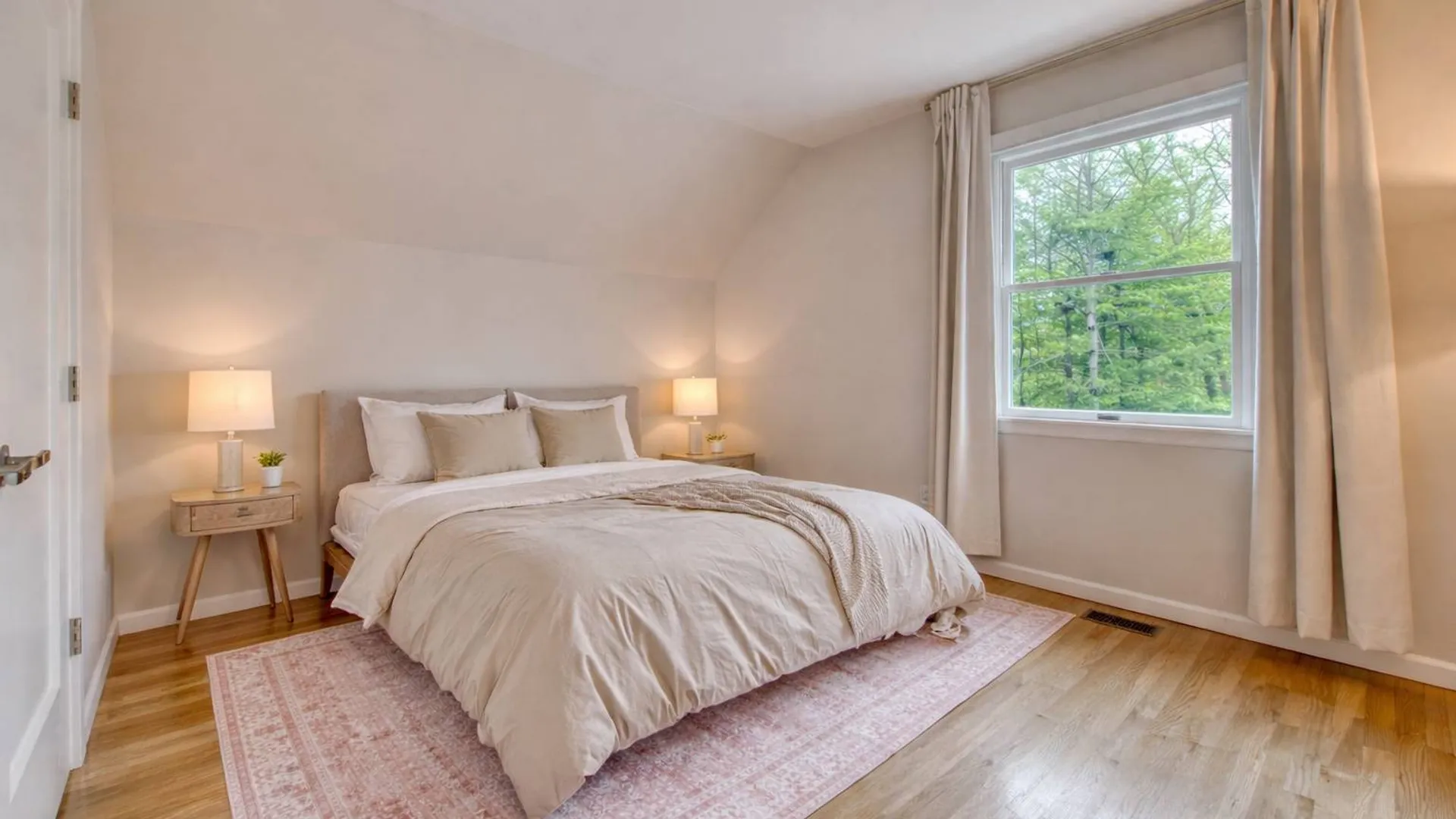 Property at 51 Alewive Brook Road, East Hampton, NY 11937 9