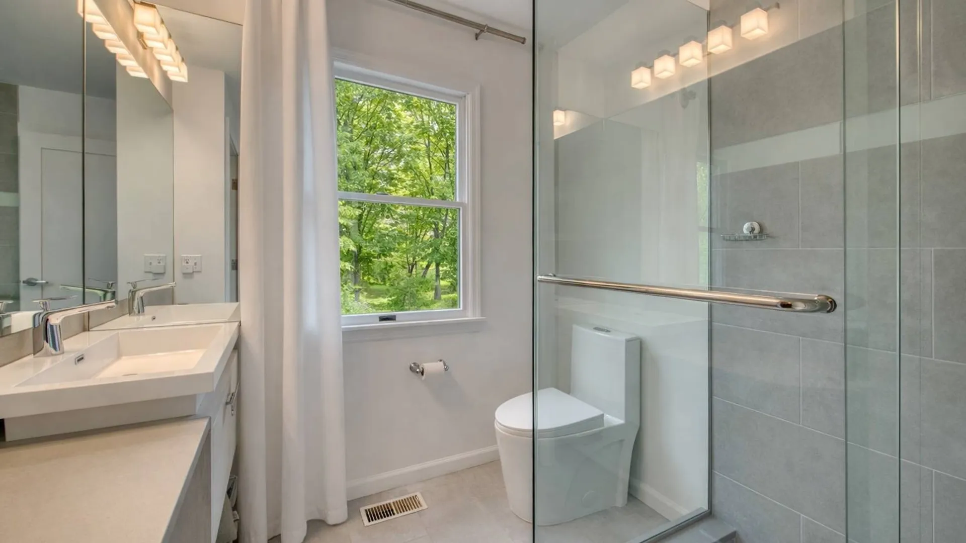 Property at 51 Alewive Brook Road, East Hampton, NY 11937 10