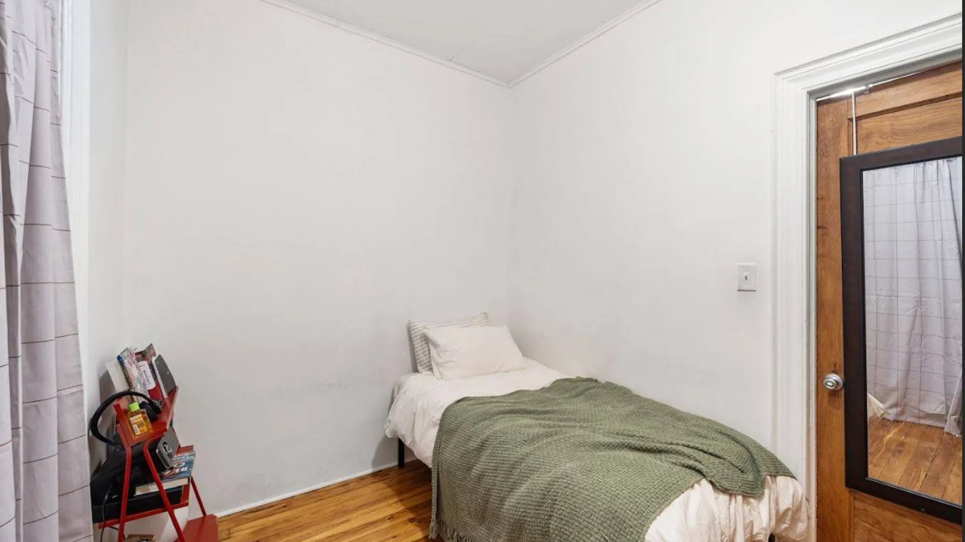 Property at 60-34 69th Ave, New York, NY 11385 26