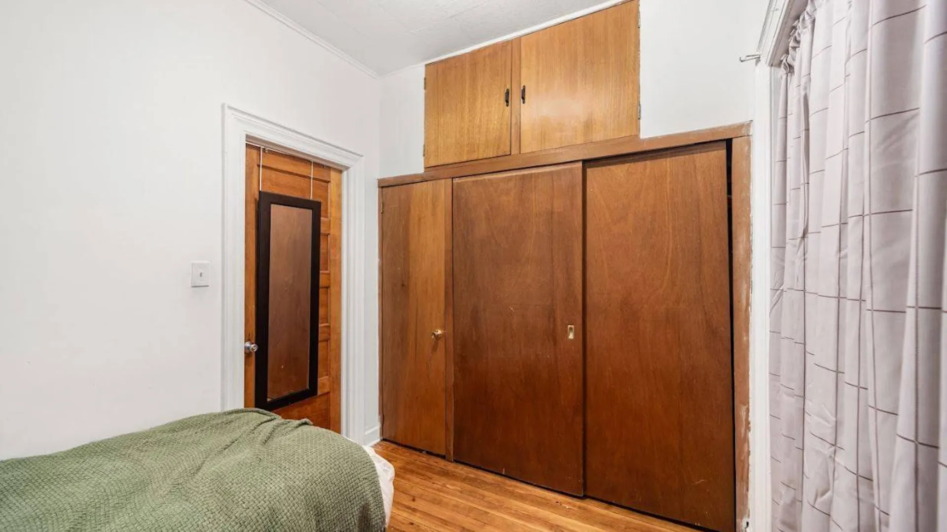 Property at 60-34 69th Ave, New York, NY 11385 27