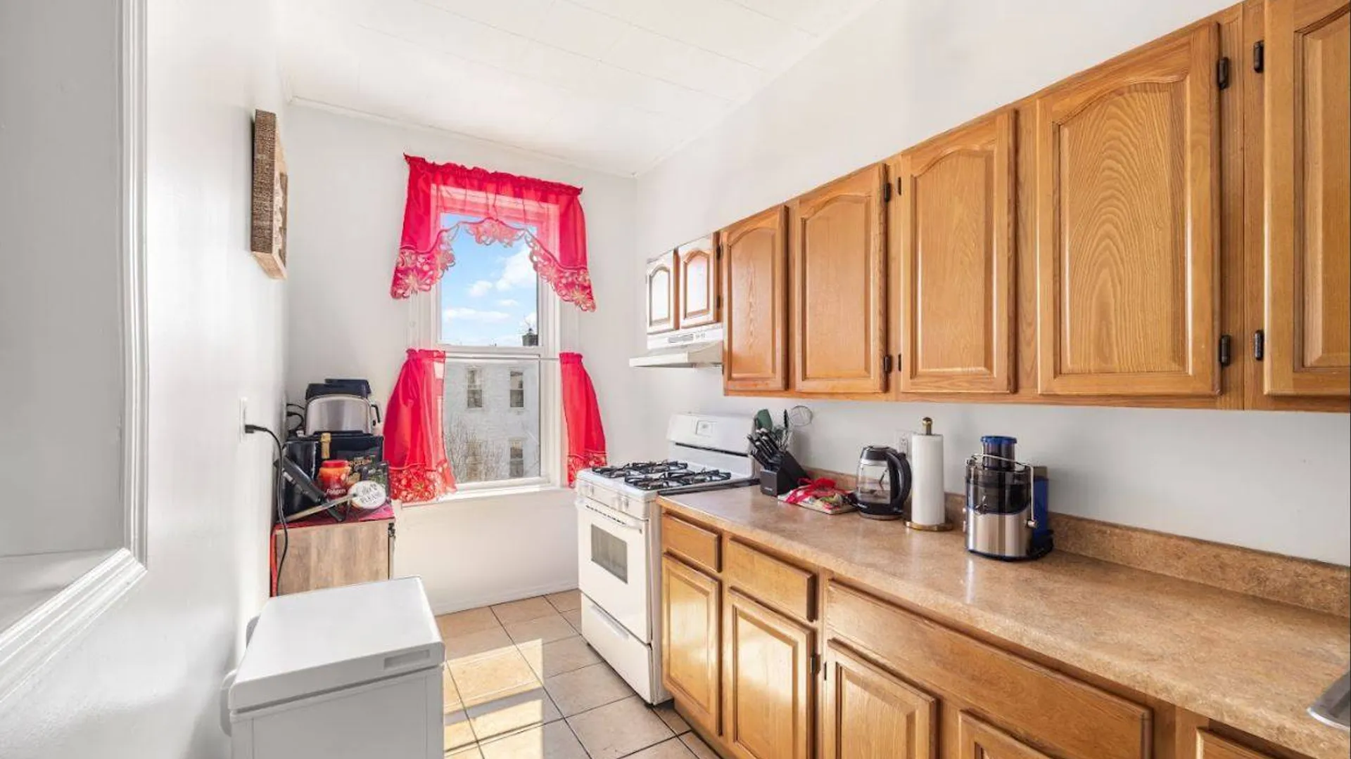 Property at 60-34 69th Ave, New York, NY 11385 16