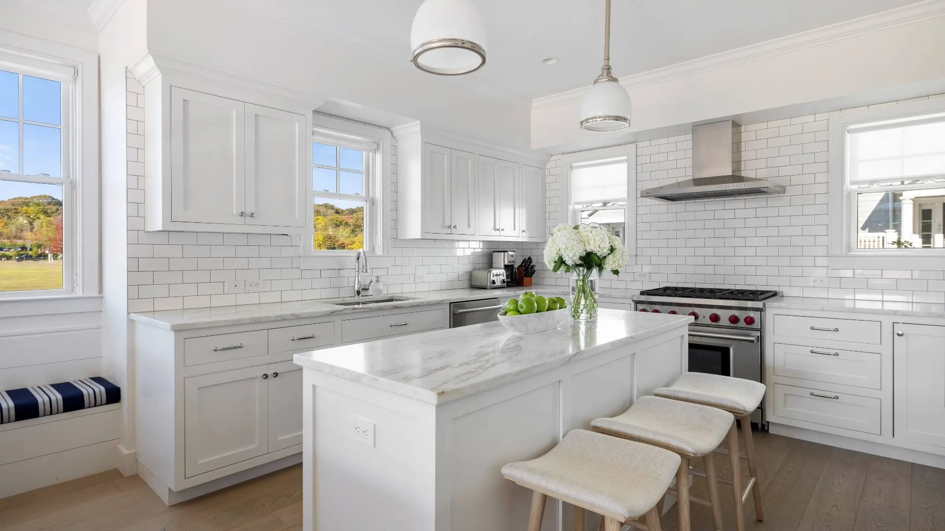 Property at 7 Old Boathouse Lane South, Hampton Bays, NY 11946 4