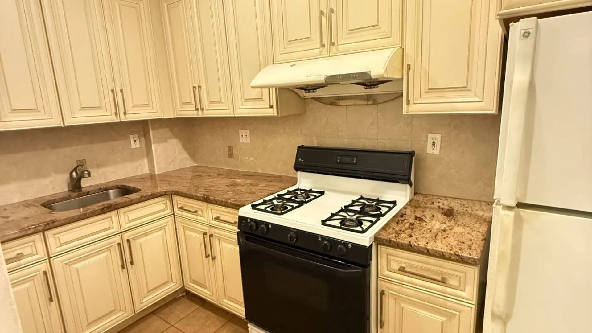 Property at 144-70 41 Ave., Flushing, NY 11355 4