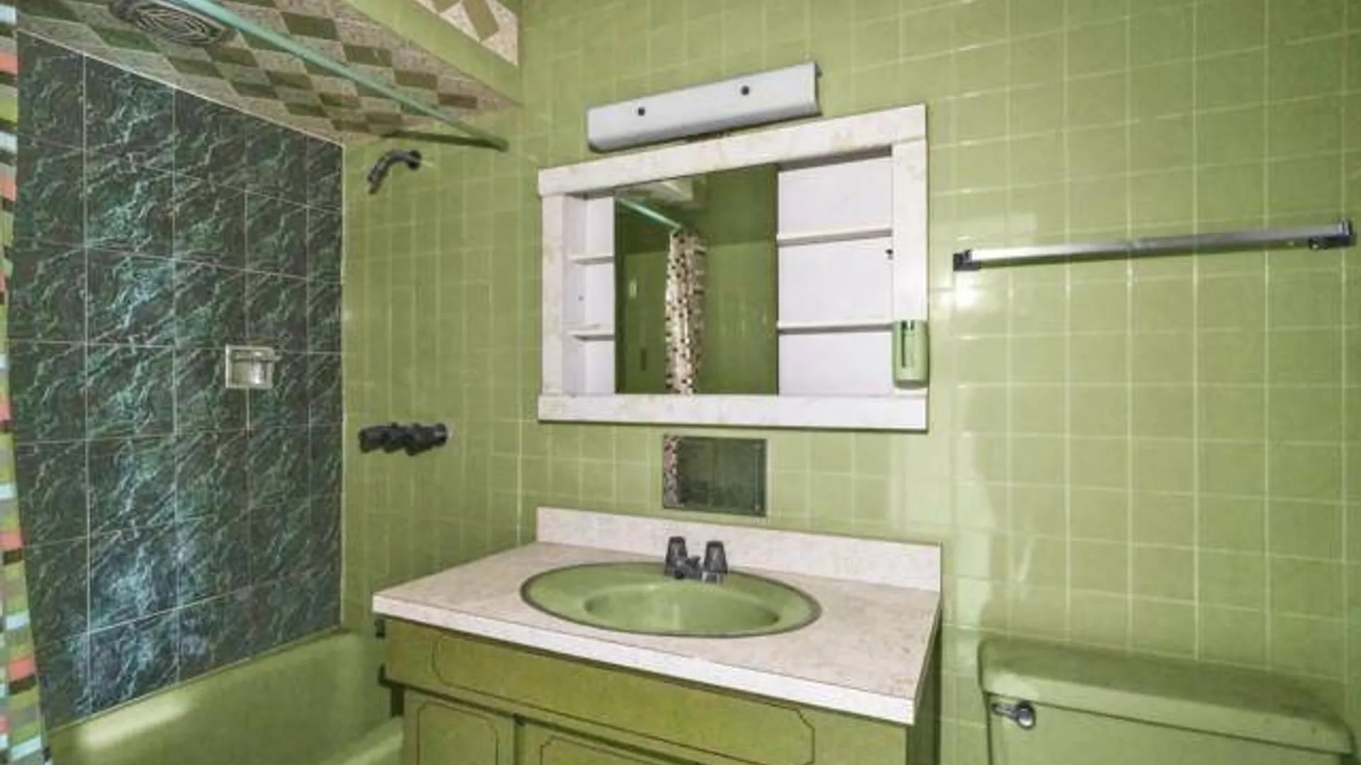 Property at 1640 Bath Ave, Brooklyn, NY 11214 9