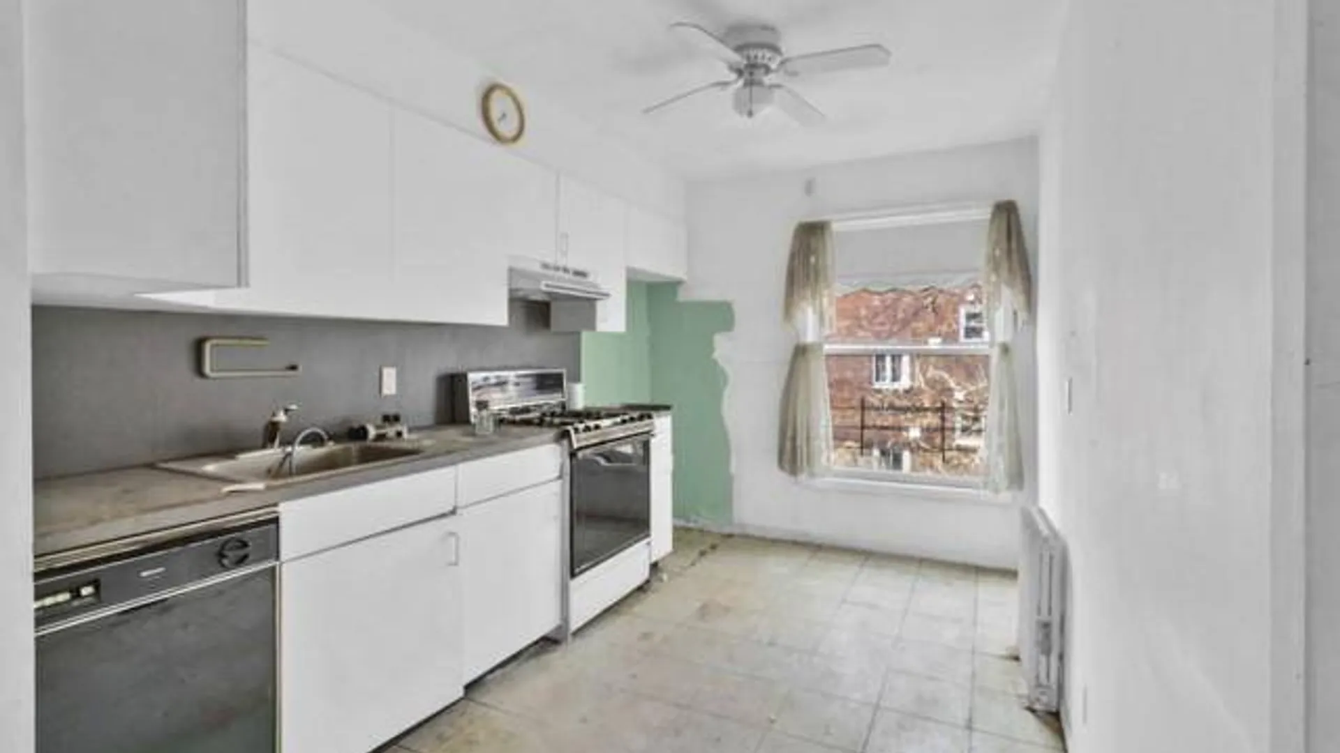 Property at 1640 Bath Ave, Brooklyn, NY 11214 11