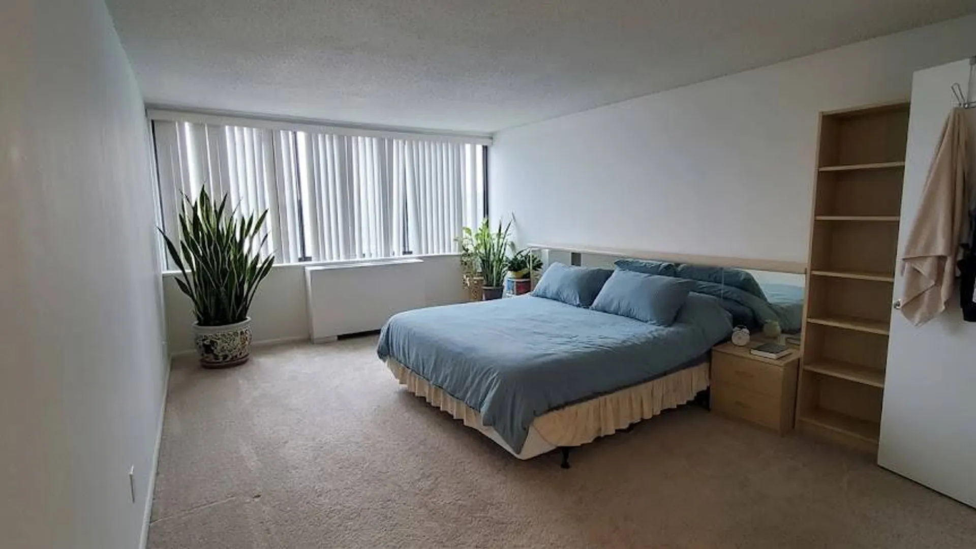 Property at 2 Bay Club Dr, Bayside, NY 11360 6