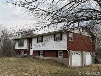 Property at 6 Stokes Lane, Gardiner, NY 12525