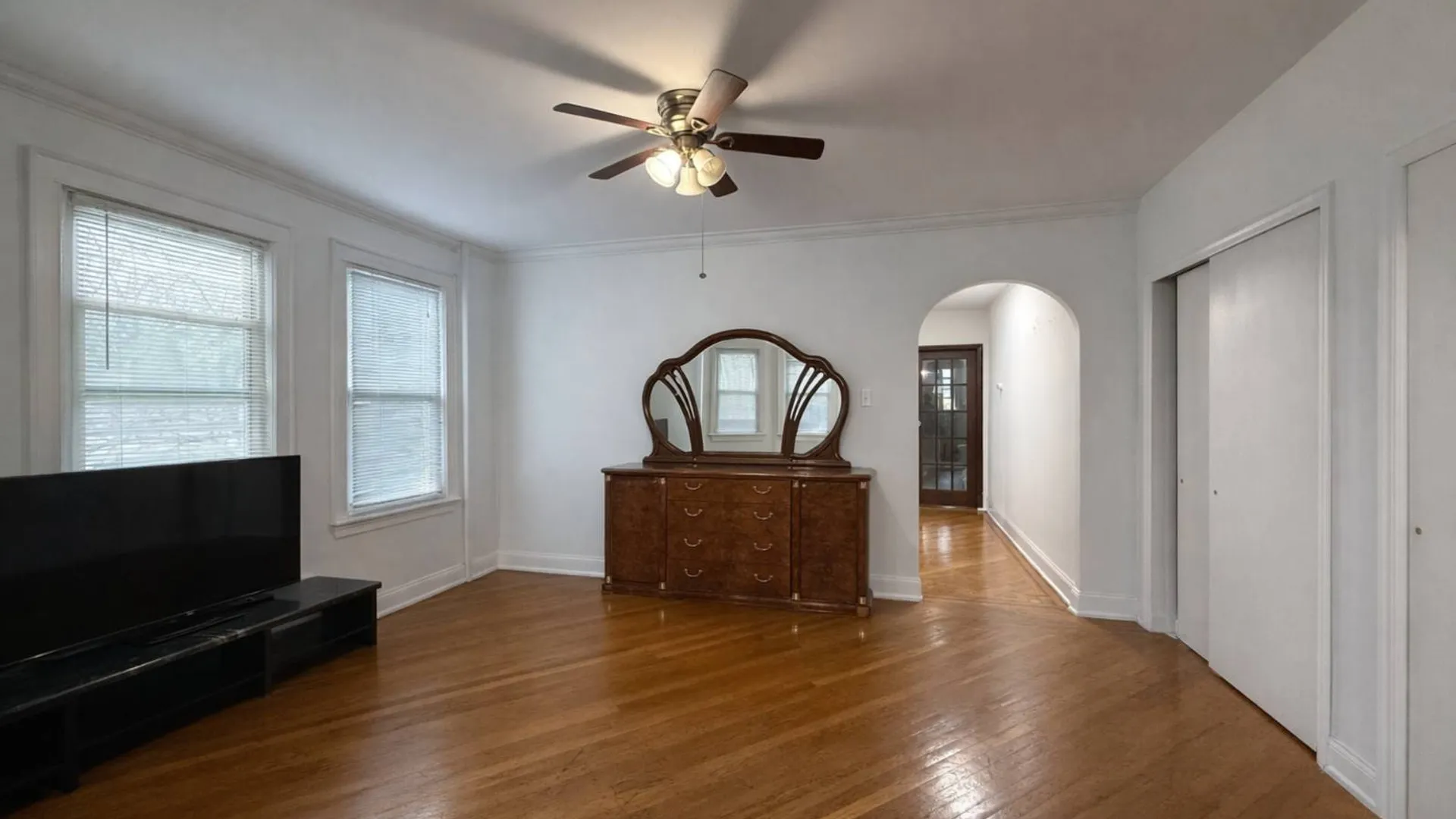 Property at 45-01 Utopia Pkwy, Flushing, NY 11358 7