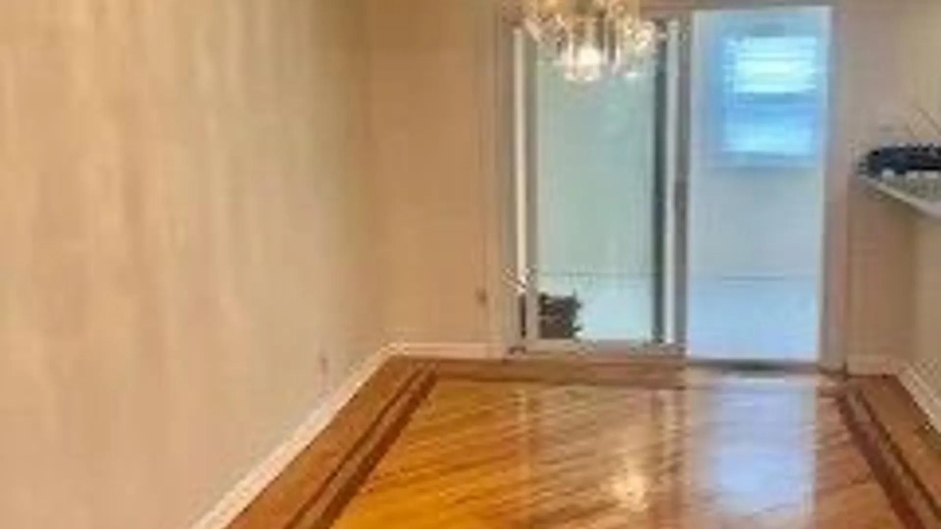 Property at 944 adee avenue, Bronx, NY 10469 6