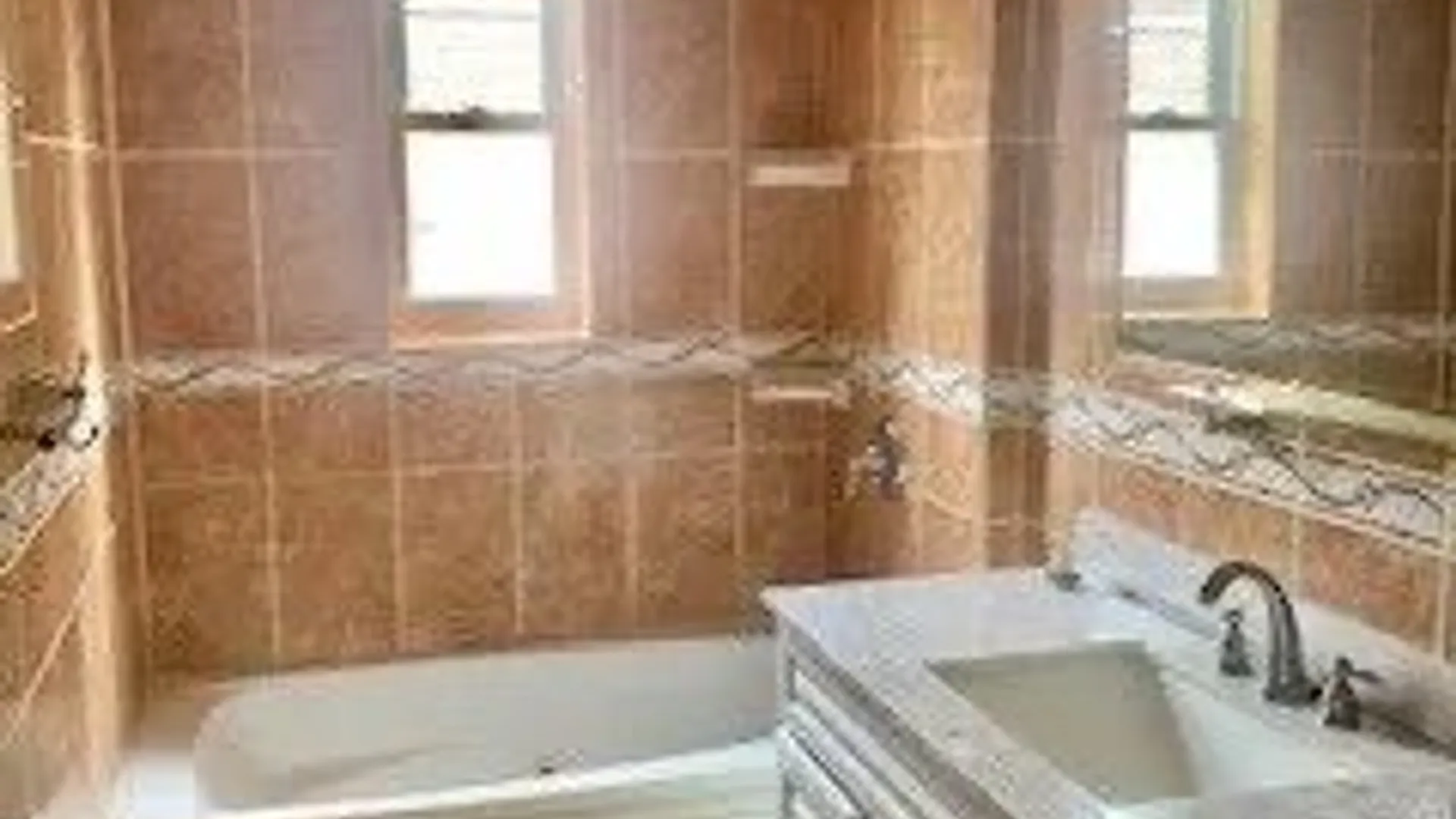 Property at 944 adee avenue, Bronx, NY 10469 7
