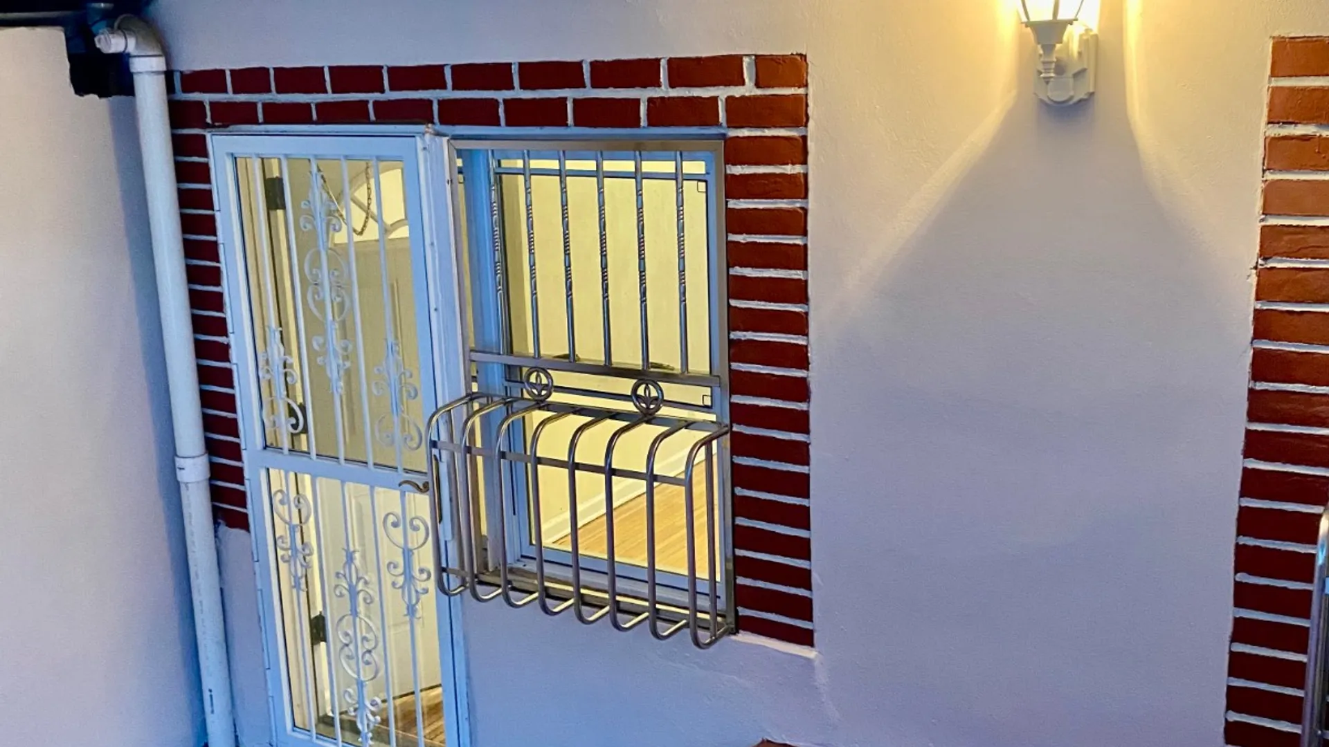 Property at 944 adee avenue, Bronx, NY 10469 13