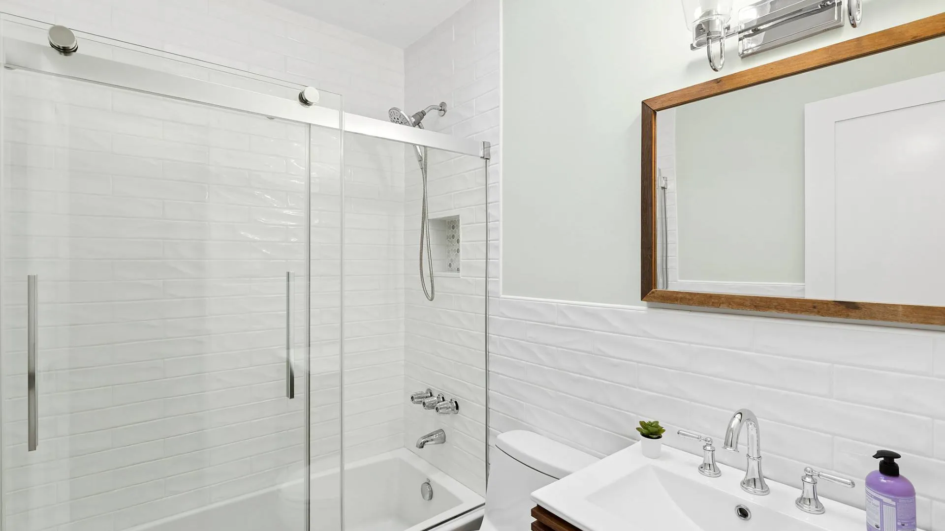 Property at 28 Seabright Ave, East Hampton, NY 11937 6