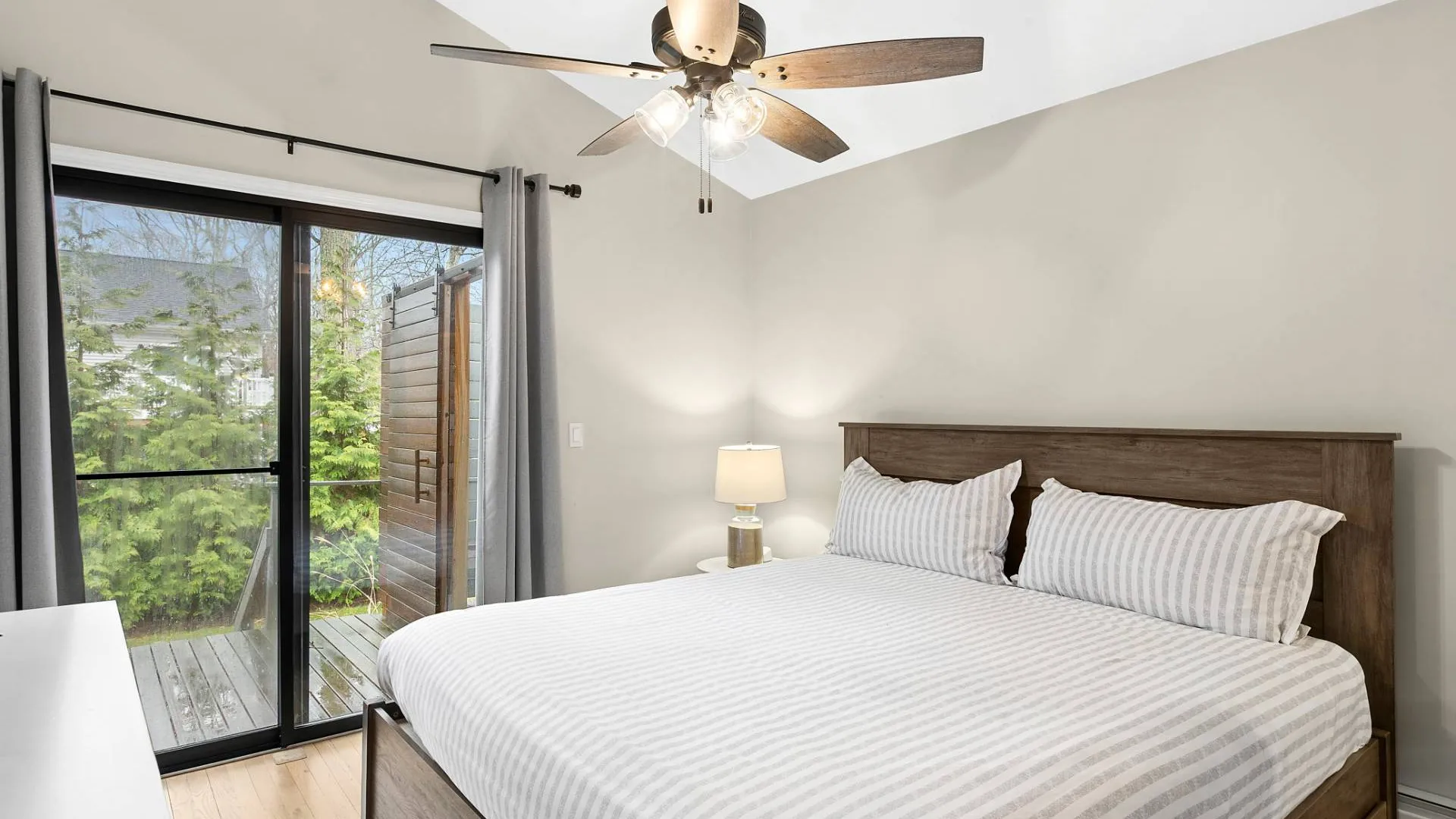 Property at 28 Seabright Ave, East Hampton, NY 11937 8