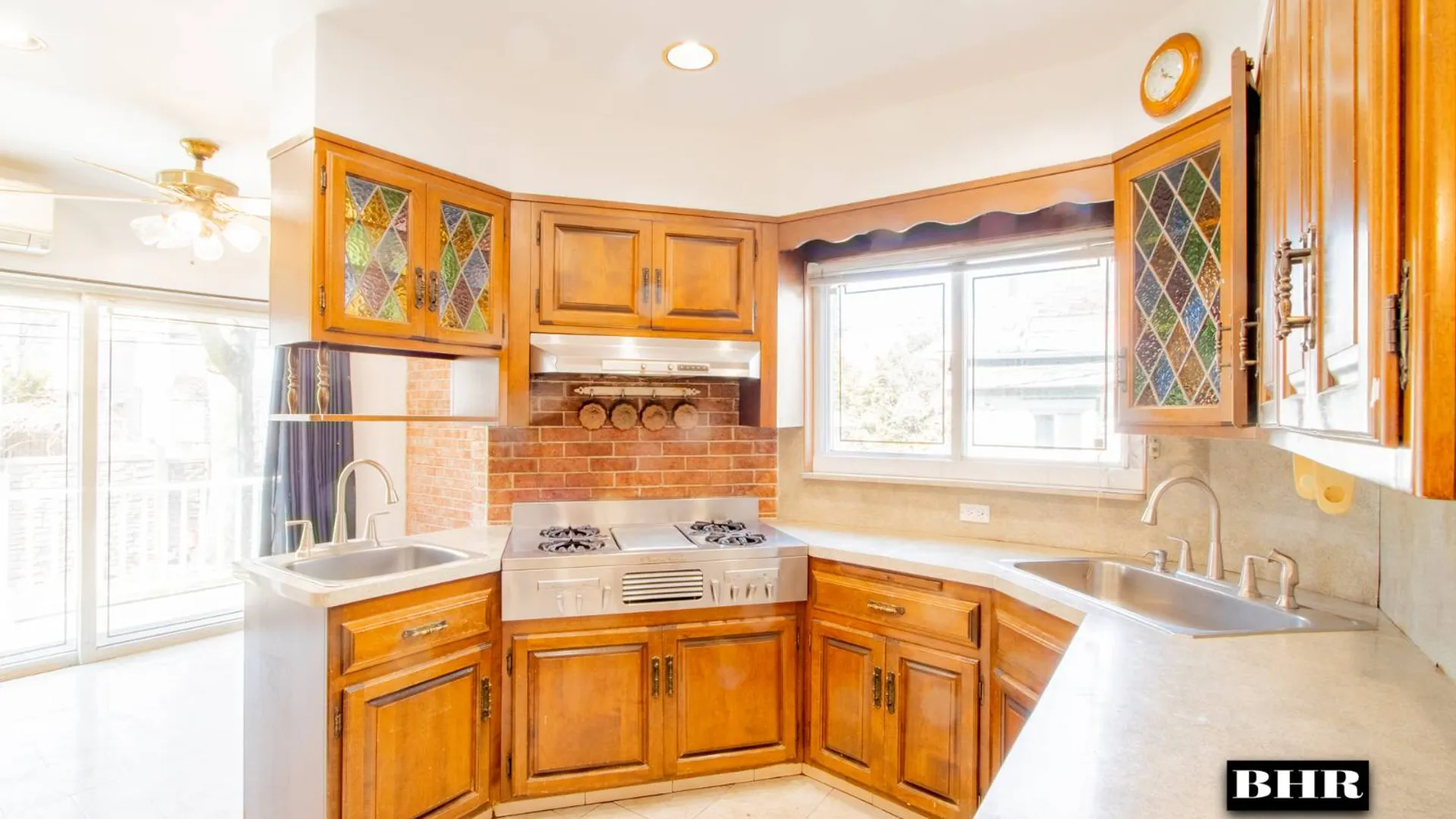 Property at 154 Beaumont, Brooklyn, NY 11235 3