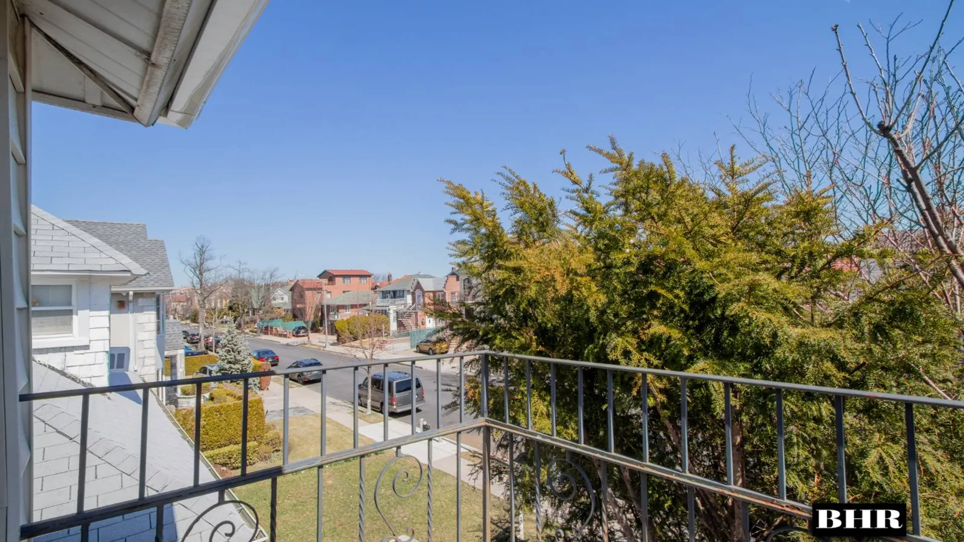 Property at 154 Beaumont, Brooklyn, NY 11235 18