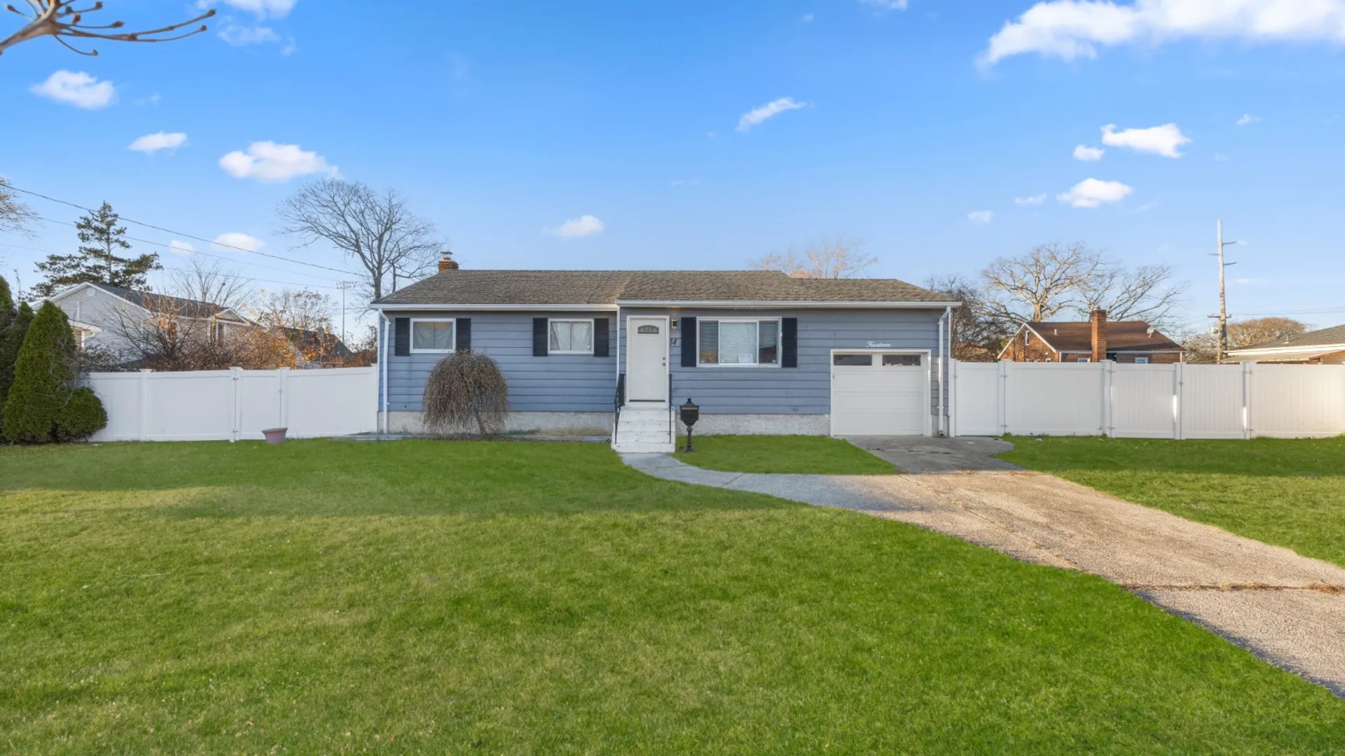 Property at 14 Platt Ave, West Babylon, NY 11704 3