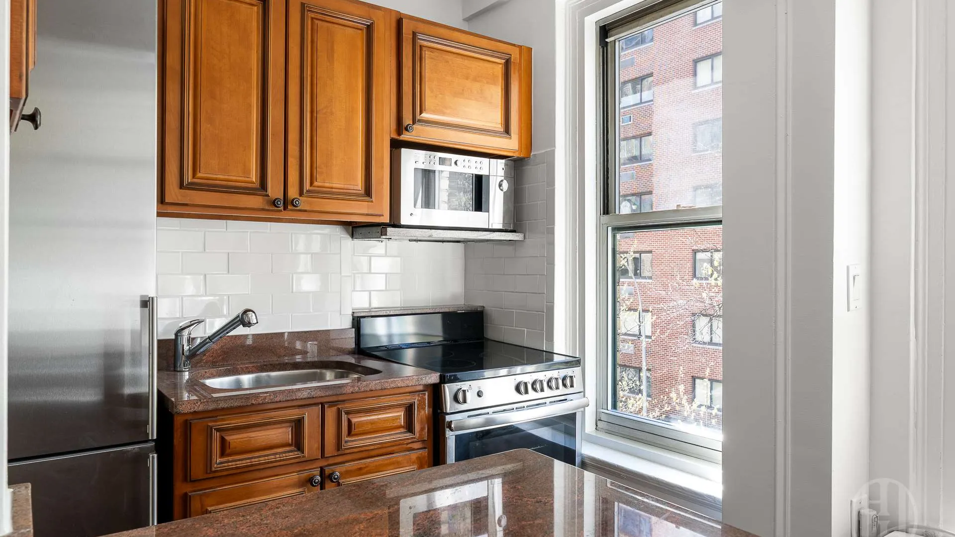 Property at 325 West 45th Street, New York, NY 10036 17
