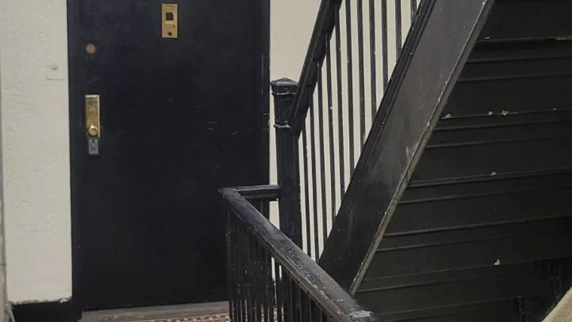 Property at 1146 Metcalf Ave, Bronx, NY 10472 4