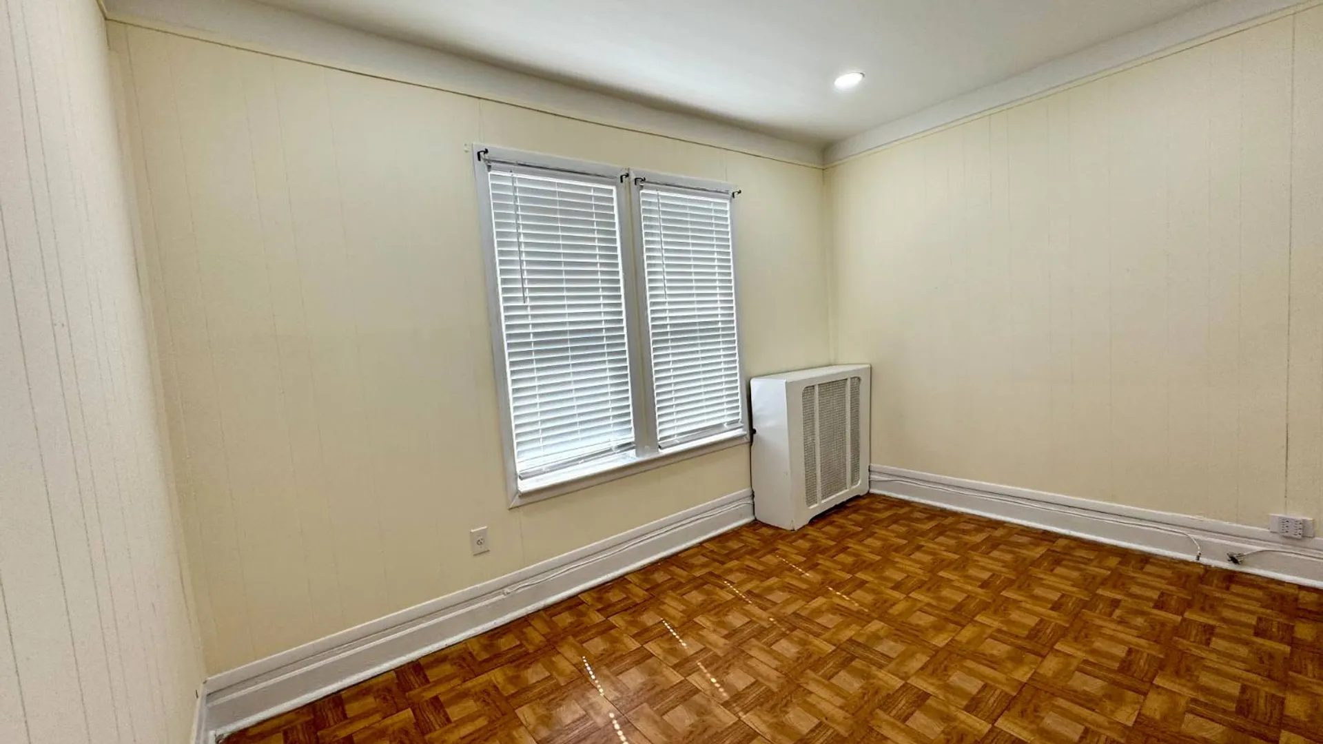 Property at 1811 Parkview Avenue, Bronx, NY 10461 17