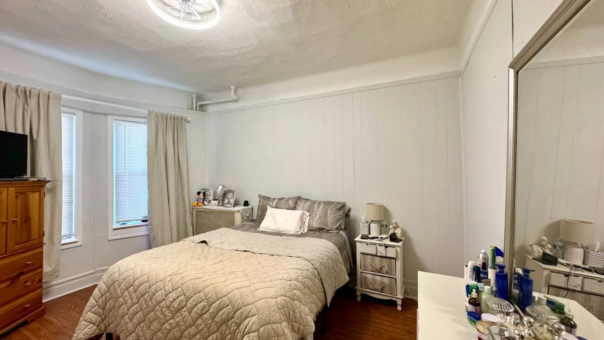 Property at 1811 Parkview Avenue, Bronx, NY 10461 6