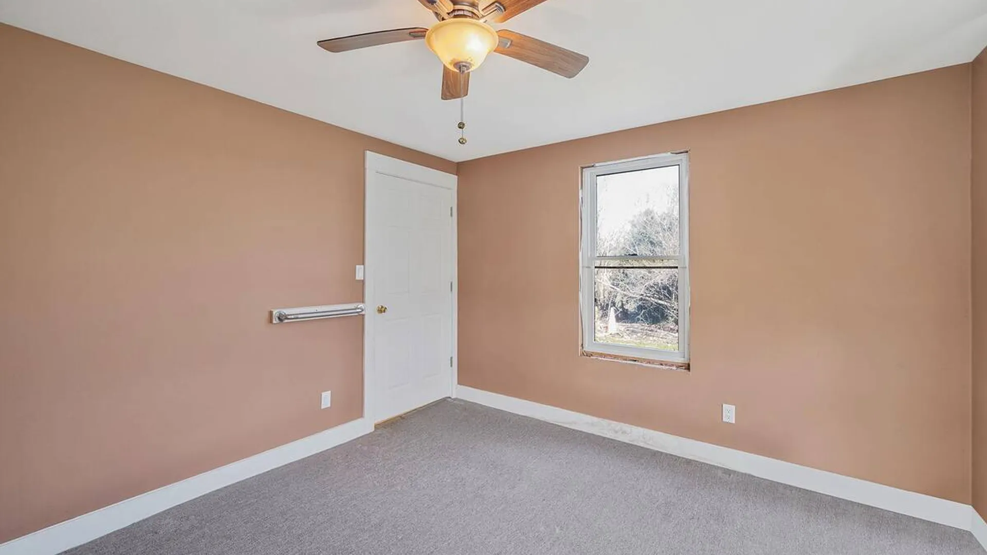 Property at 5528 Sound Avenue, Riverhead, NY 11901 31