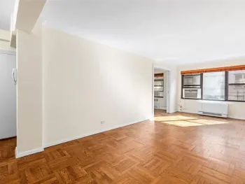 Property at 150 E 56th St, New York, NY 10022