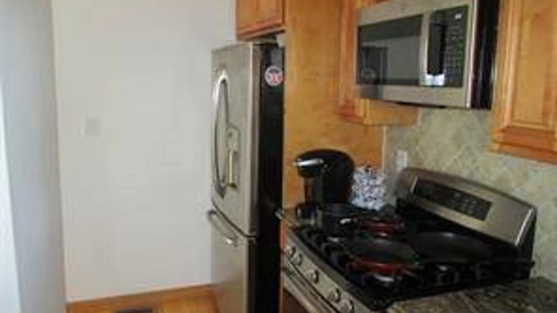 Property at 6 Birch Way, Valley Stream, NY 11581 5