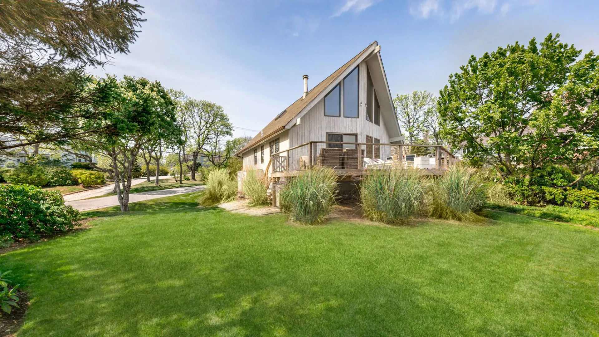 Property at 17 Wilson Court, Montauk, NY 11954 3