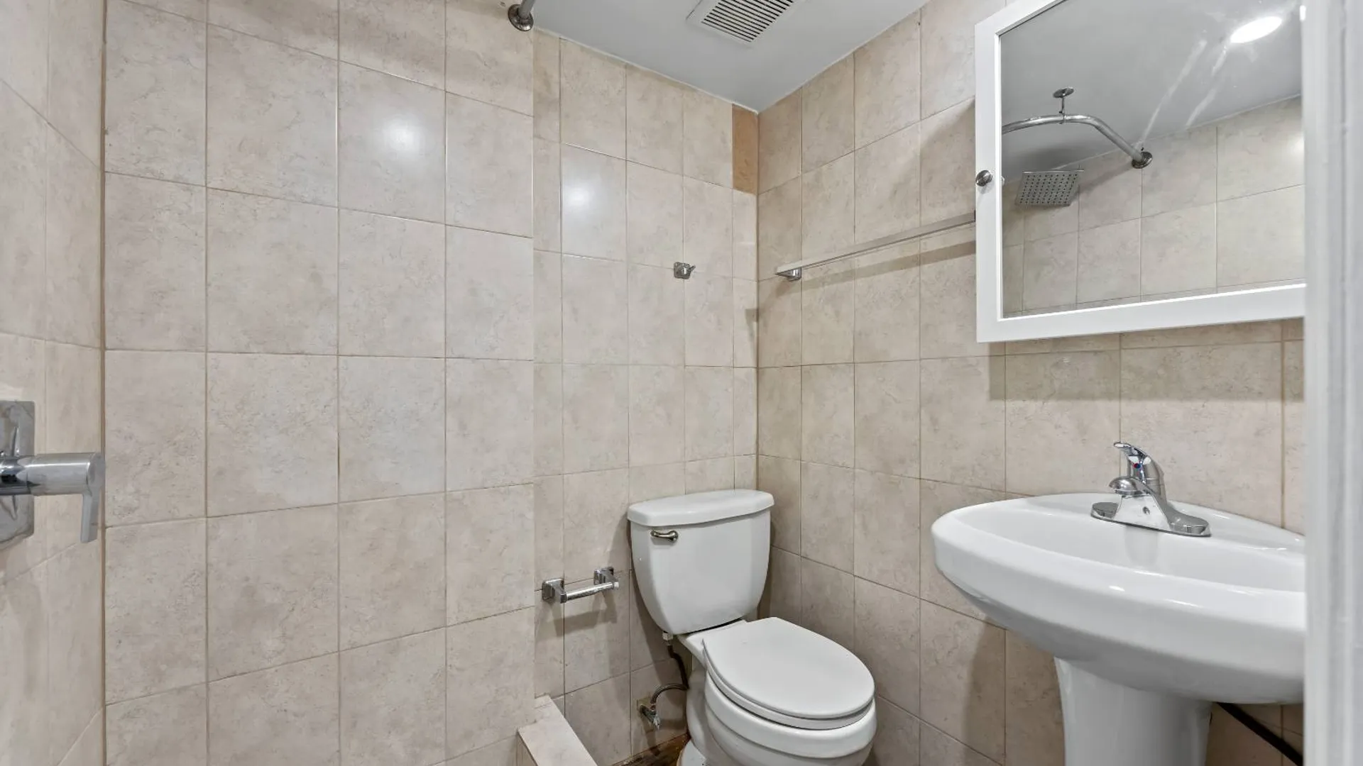 Property at 3121 Mickle Ave, Bronx, NY 10469 17