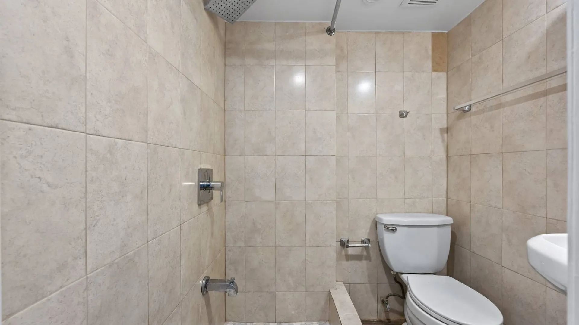 Property at 3121 Mickle Ave, Bronx, NY 10469 18