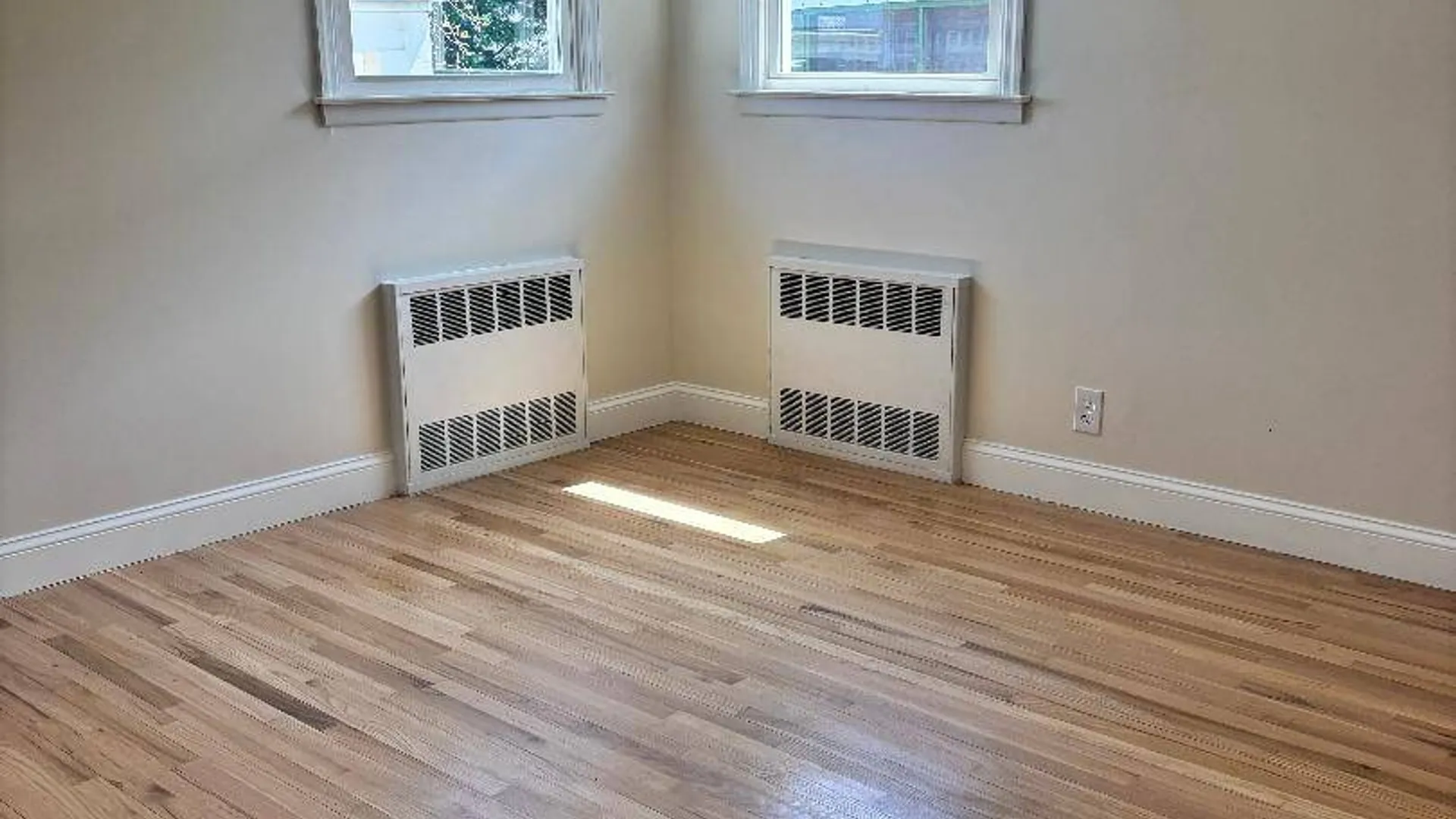 Property at 527 Willowbrook Road, Staten Island, NY 10314 11