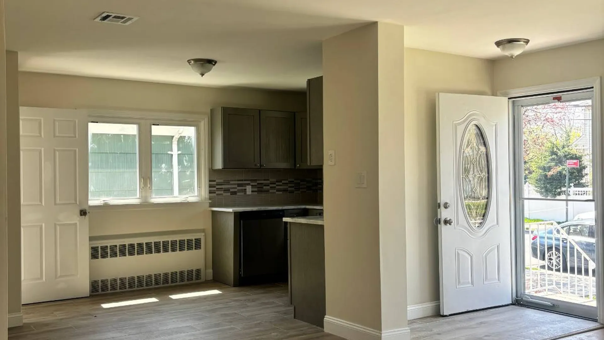 Property at 527 Willowbrook Road, Staten Island, NY 10314 5