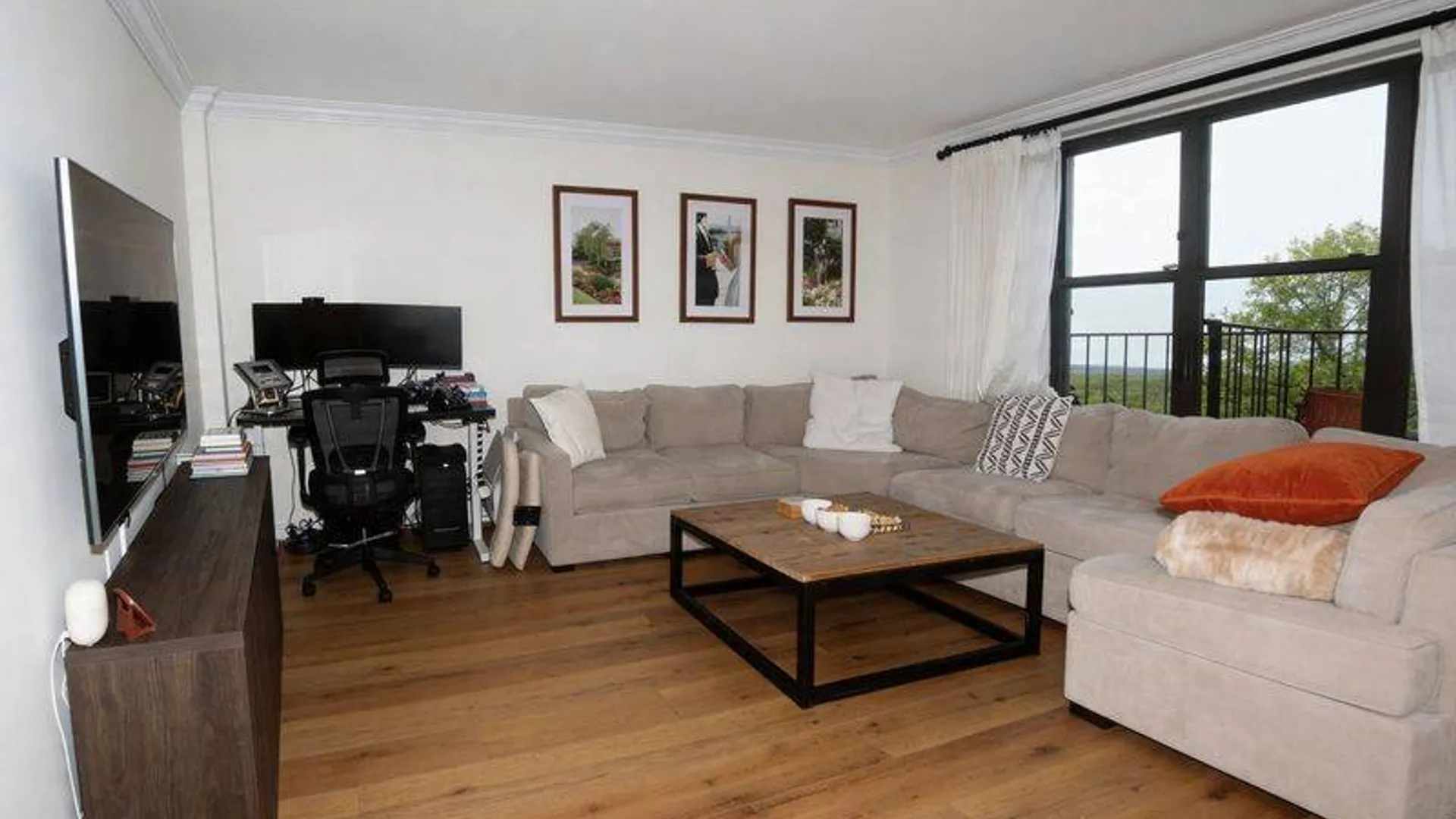 Property at 20910 41st Avenue, Bayside, NY 11361 5