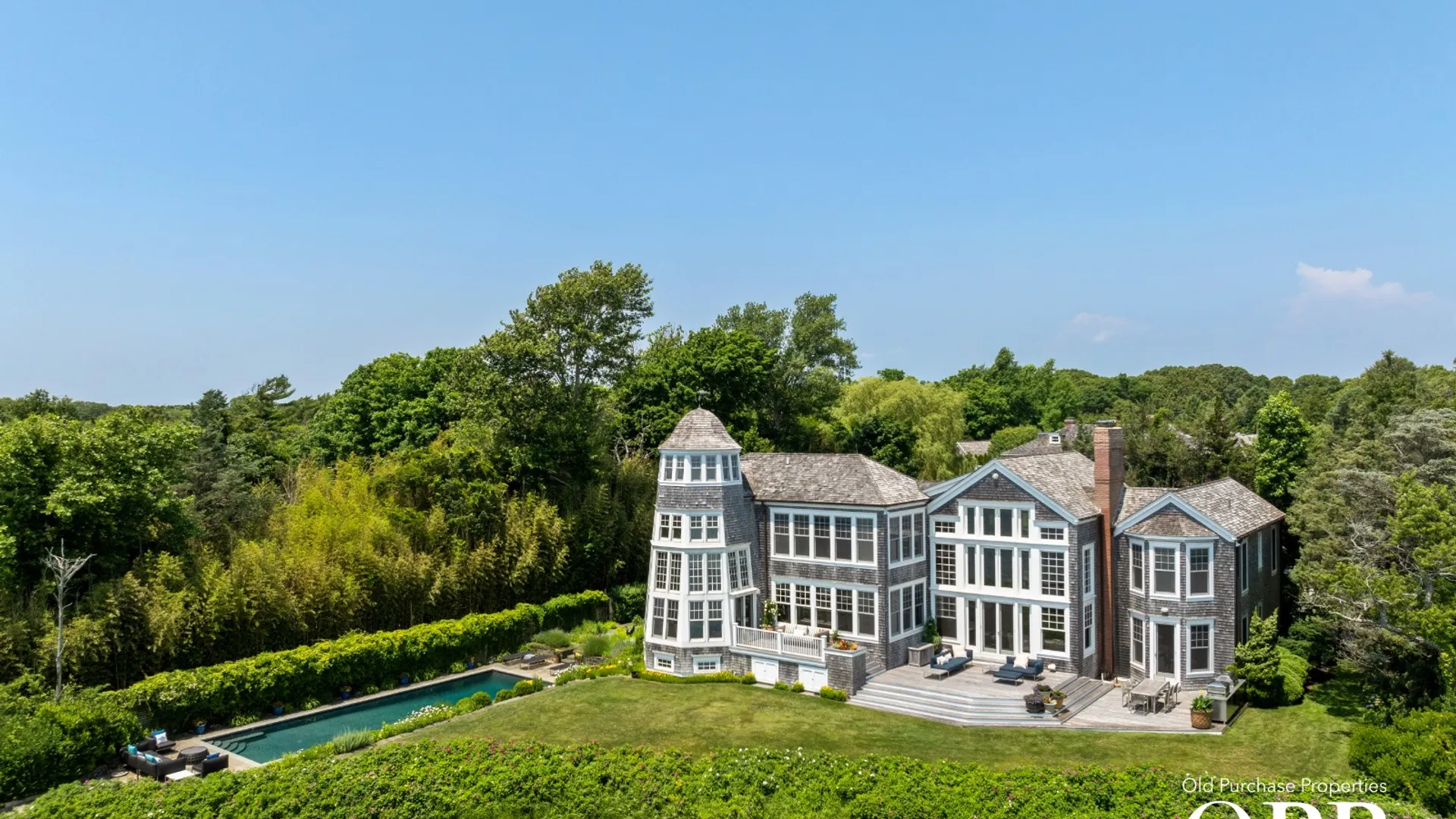 Property at 14 Peat hole lane, Bellport village, NY 11713 5