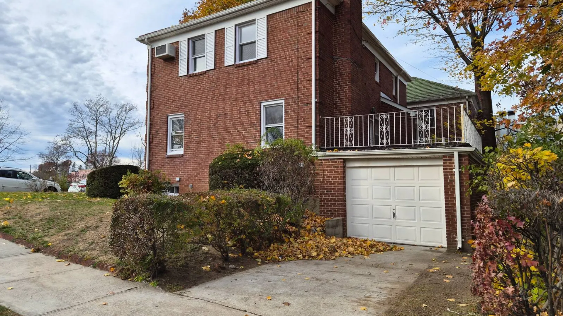 Property at 8019 Utopia Pkwy, Jamaica Estates, NY 11432 25